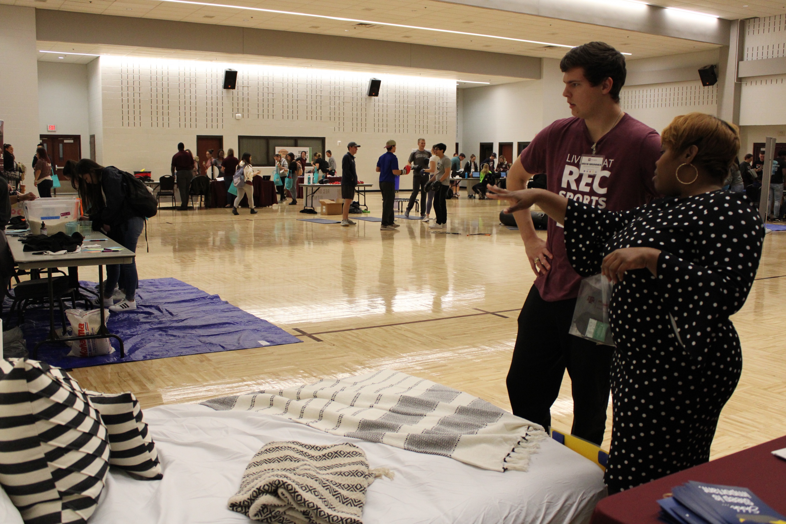 Sleep quality is crucial to reducing stress levels maintaining good mental health. Stop by our table for a chance to answer trivia questions, make an aromatherapy heating pad, and more! Brought to you by: ODSL & Health Promotions